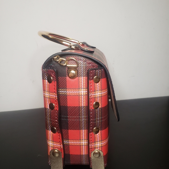 Small red plaid purse - Picture 3 of 5